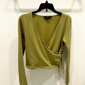 Forever21 Long Sleeve Cropped Top